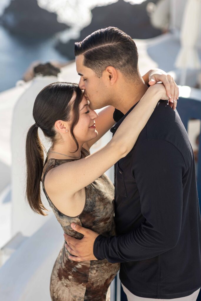 Santorini elopement photographer